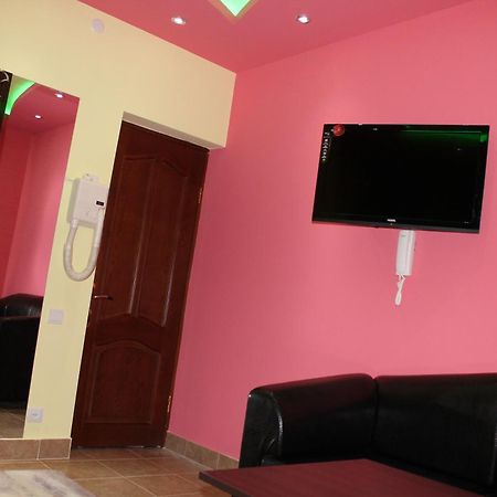 Princ Plaza Hotel Yerevan Exterior foto