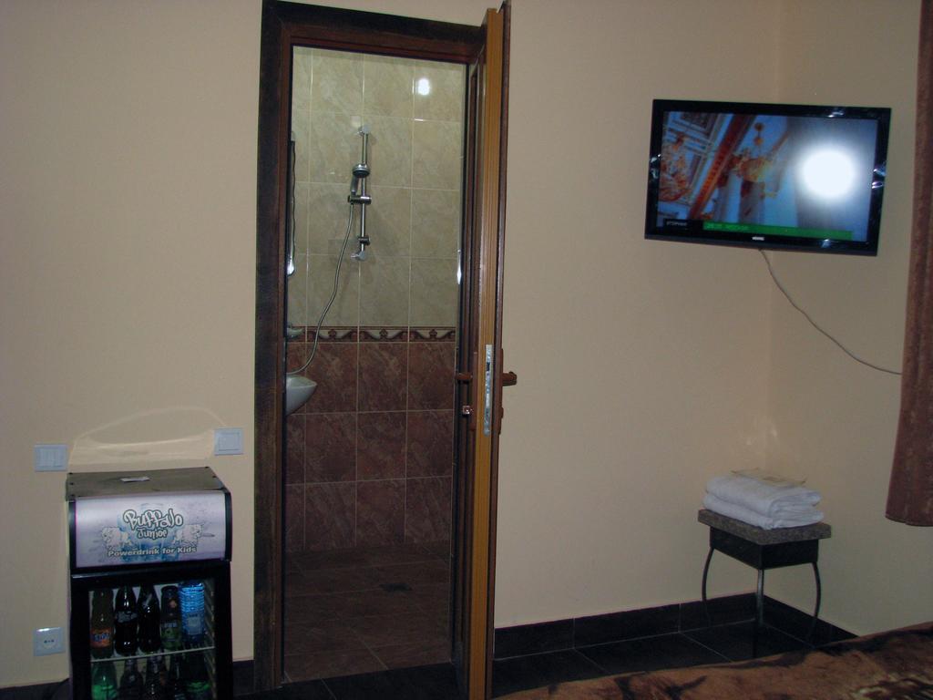Princ Plaza Hotel Yerevan Quarto foto