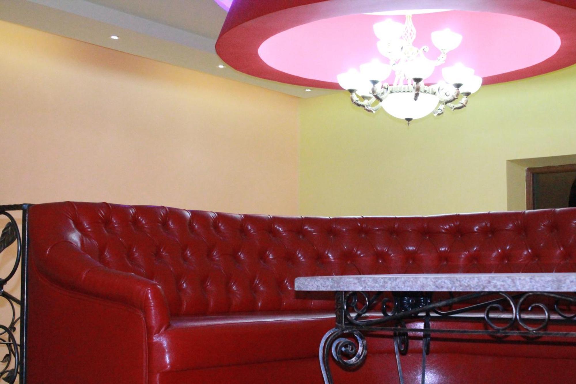 Princ Plaza Hotel Yerevan Exterior foto