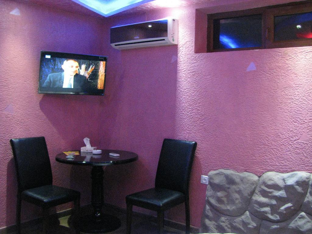 Princ Plaza Hotel Yerevan Quarto foto