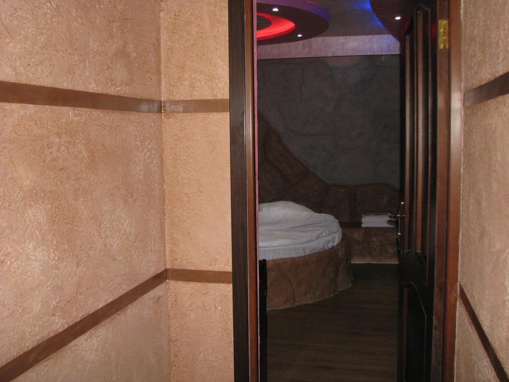 Princ Plaza Hotel Yerevan Quarto foto