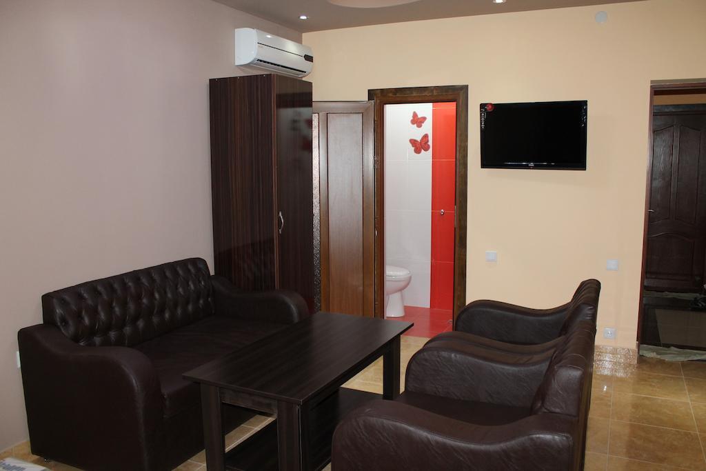 Princ Plaza Hotel Yerevan Quarto foto