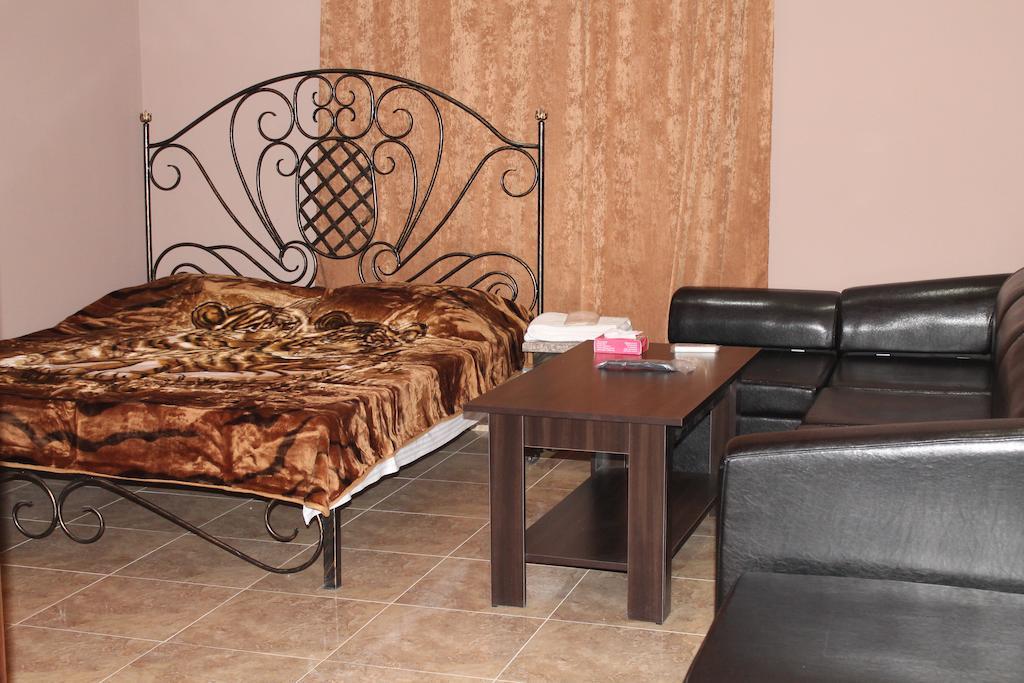 Princ Plaza Hotel Yerevan Quarto foto